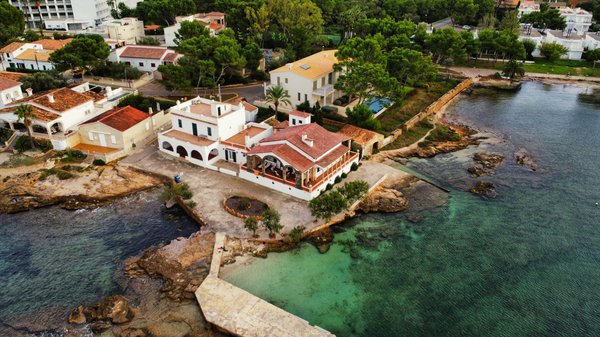 Experience seamless property buying with a real estate agency in spain